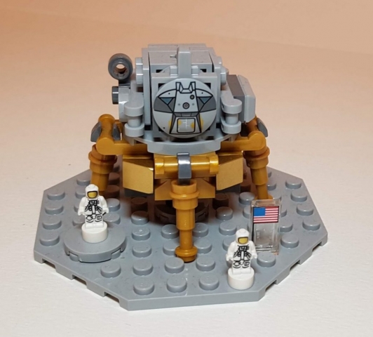 NASA Apollo Saturn V Lunar Lander (LEGO 21309) - Built By Wright Built